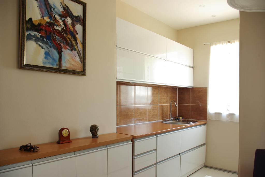 Square Studio Apartment Ni المظهر الخارجي الصورة