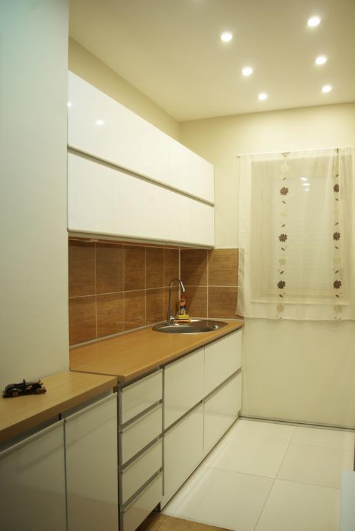 Square Studio Apartment Ni المظهر الخارجي الصورة
